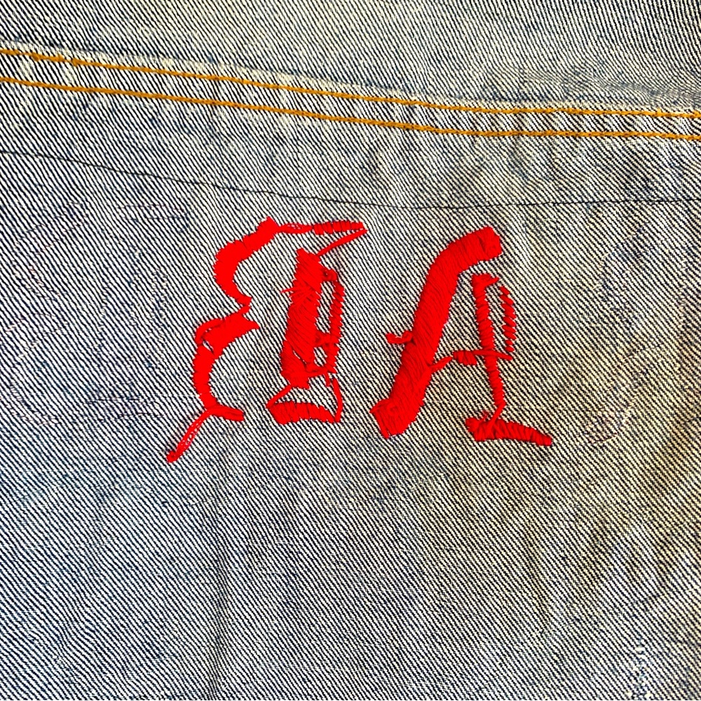 Levi’s Vintage Denim Jacket w/ Black Flag Patch & Sweet Embroidery. Super Rad ⚡️ - Picture 8 of 12